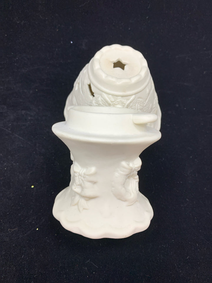 2PC IVORY EMBOSSED CHRISTMAS TREE/ANGELS.