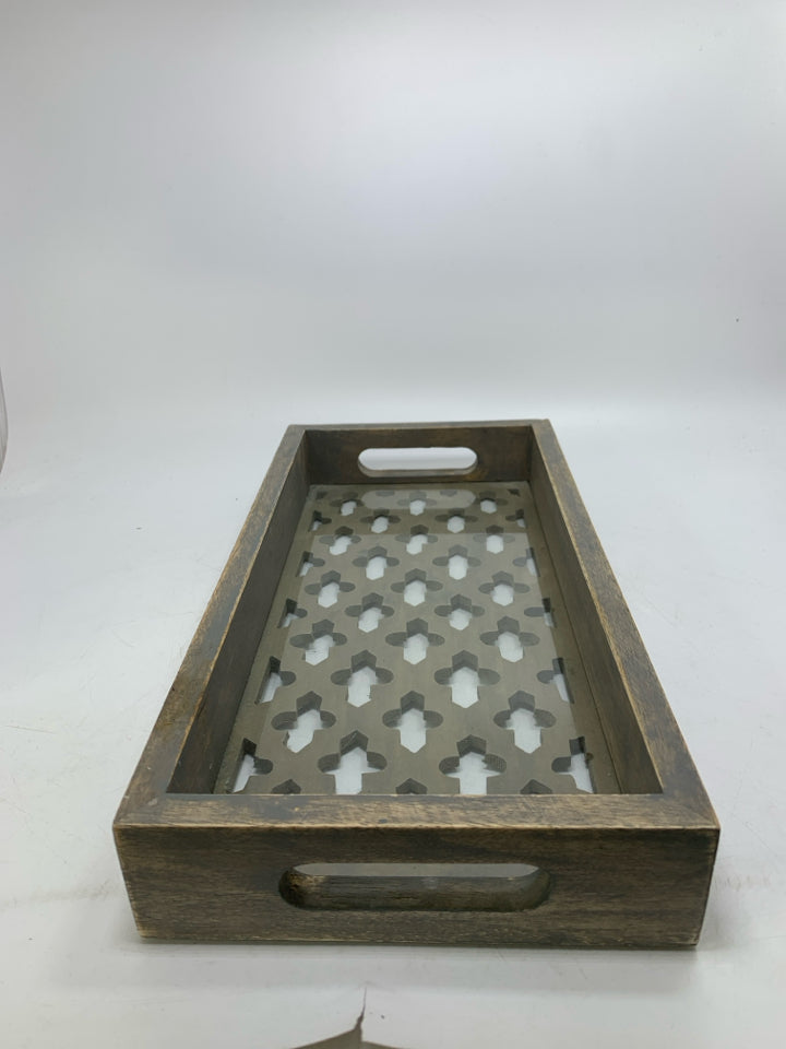 GREY DISTRESSED TRAY W/ SLOTTED GLASS BOTTLE W/ GLASS INSERT.