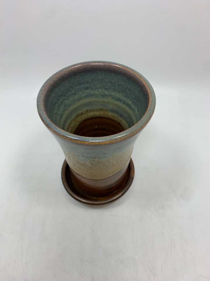 BLUE DIPPED POTTERY PLANTER W/TRAY.