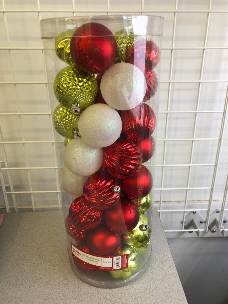 GREEN/RED /WHITE PLASTIC ASSORTED ORNAMENTS.