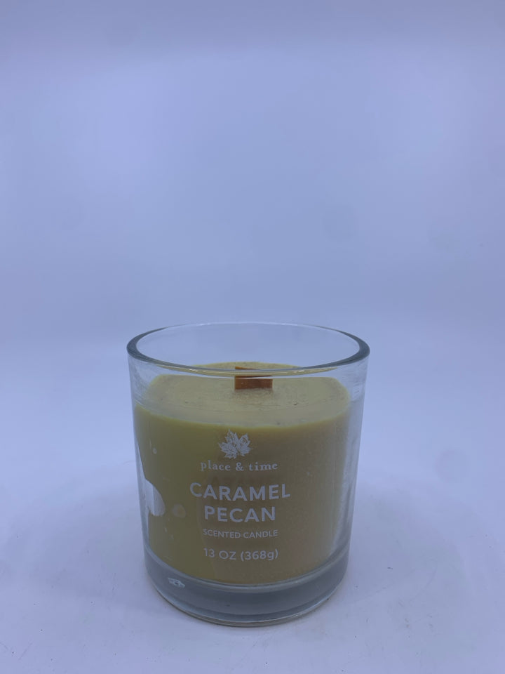 CARMEL PECAN CANDLE.