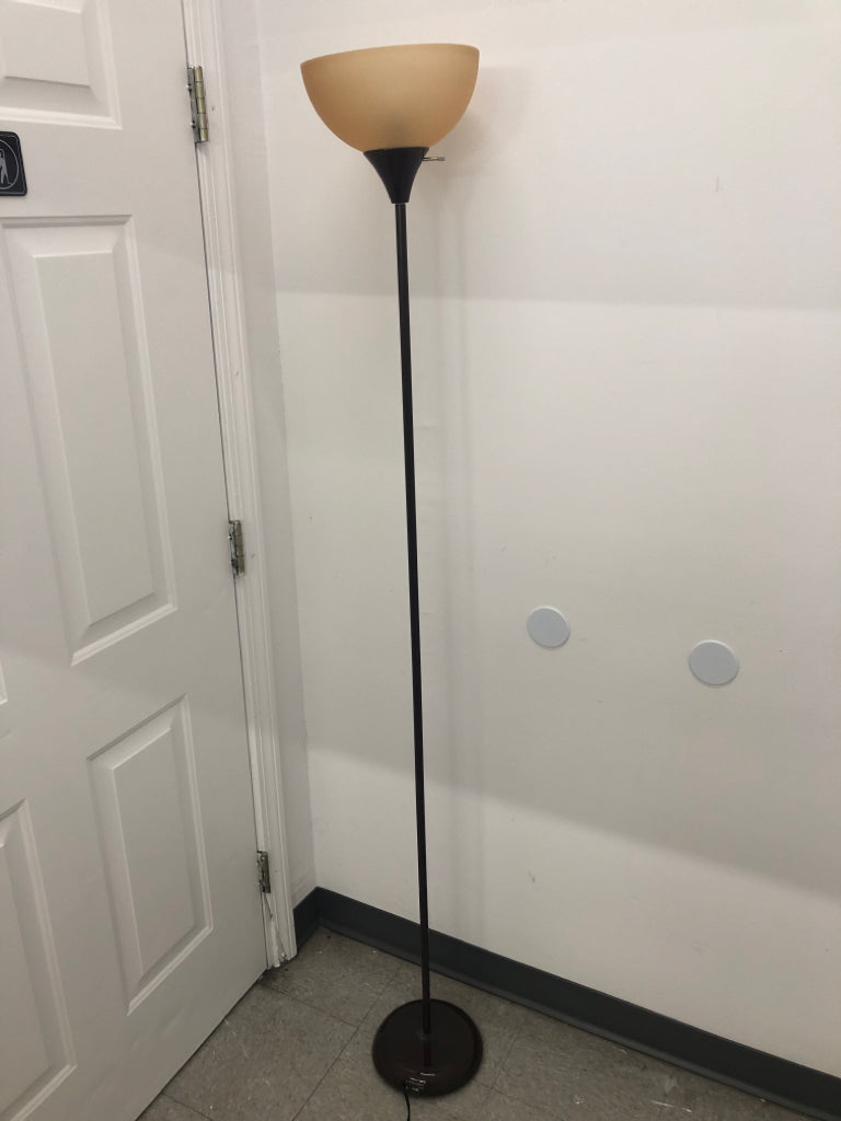 TALL BROWN FLOOR LAMP W TAN SHADE.