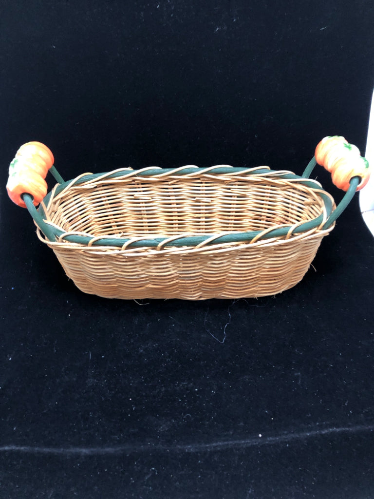 PUMPKIN HANDLED WICKER BASKET.