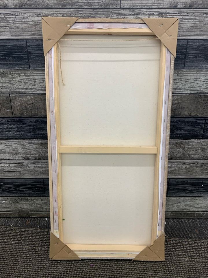 NWT FLOWER WALL HANGING.