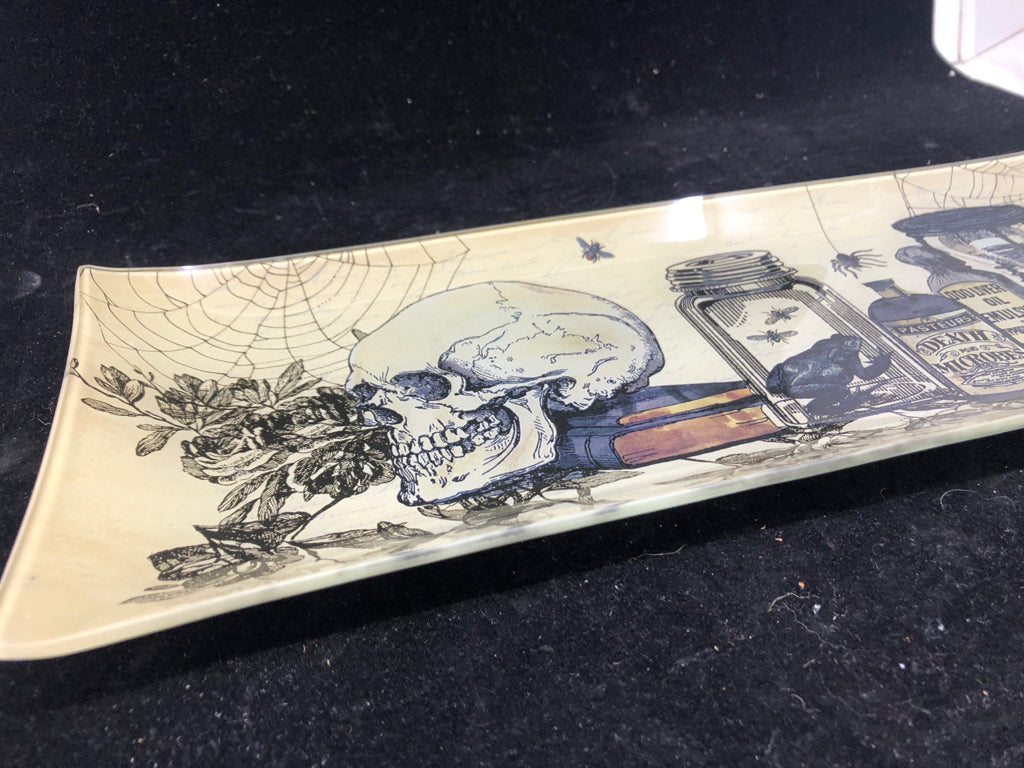 SKULL RECTANGLE TRAY.