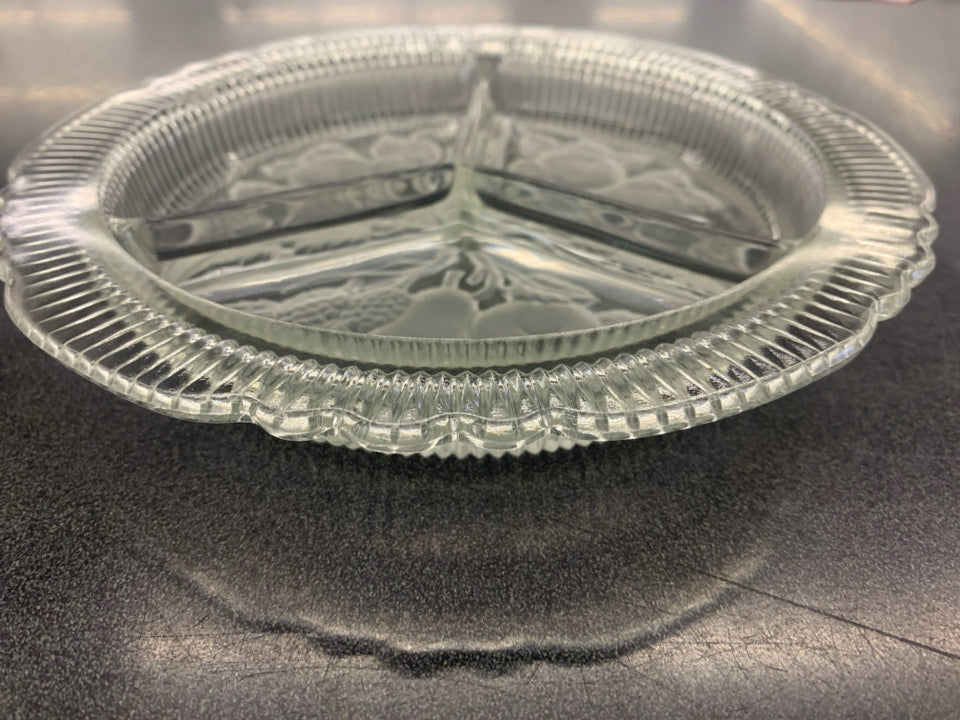 VTG GLASS FRUIT PATTERN 3 SECTION DIVIDED RELISH DISH.