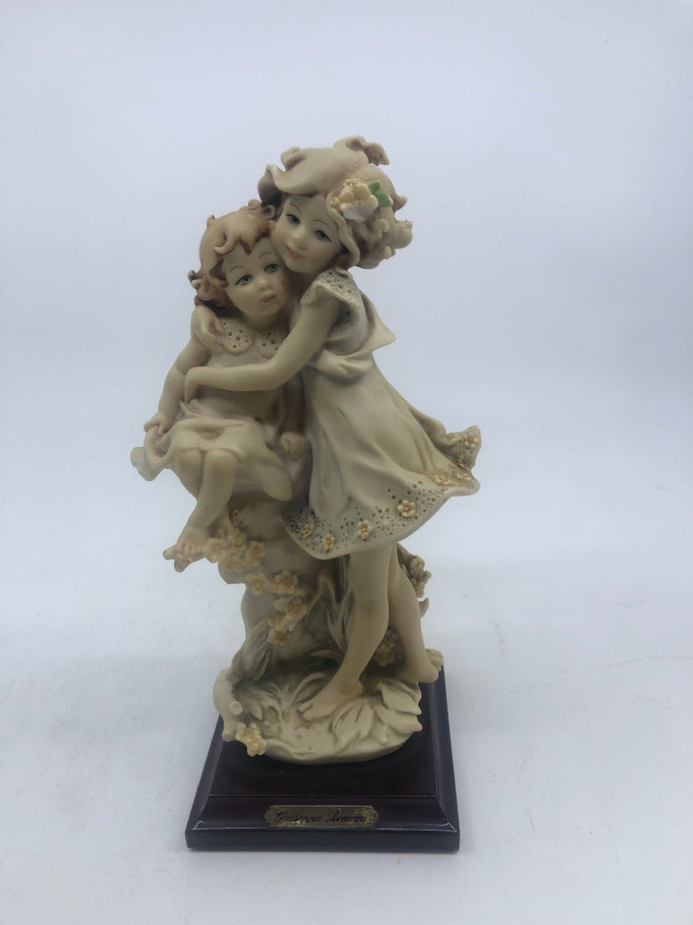 GUISEPPE ARMANI MAGIC MEMORIES GIRLS FIGURINE.