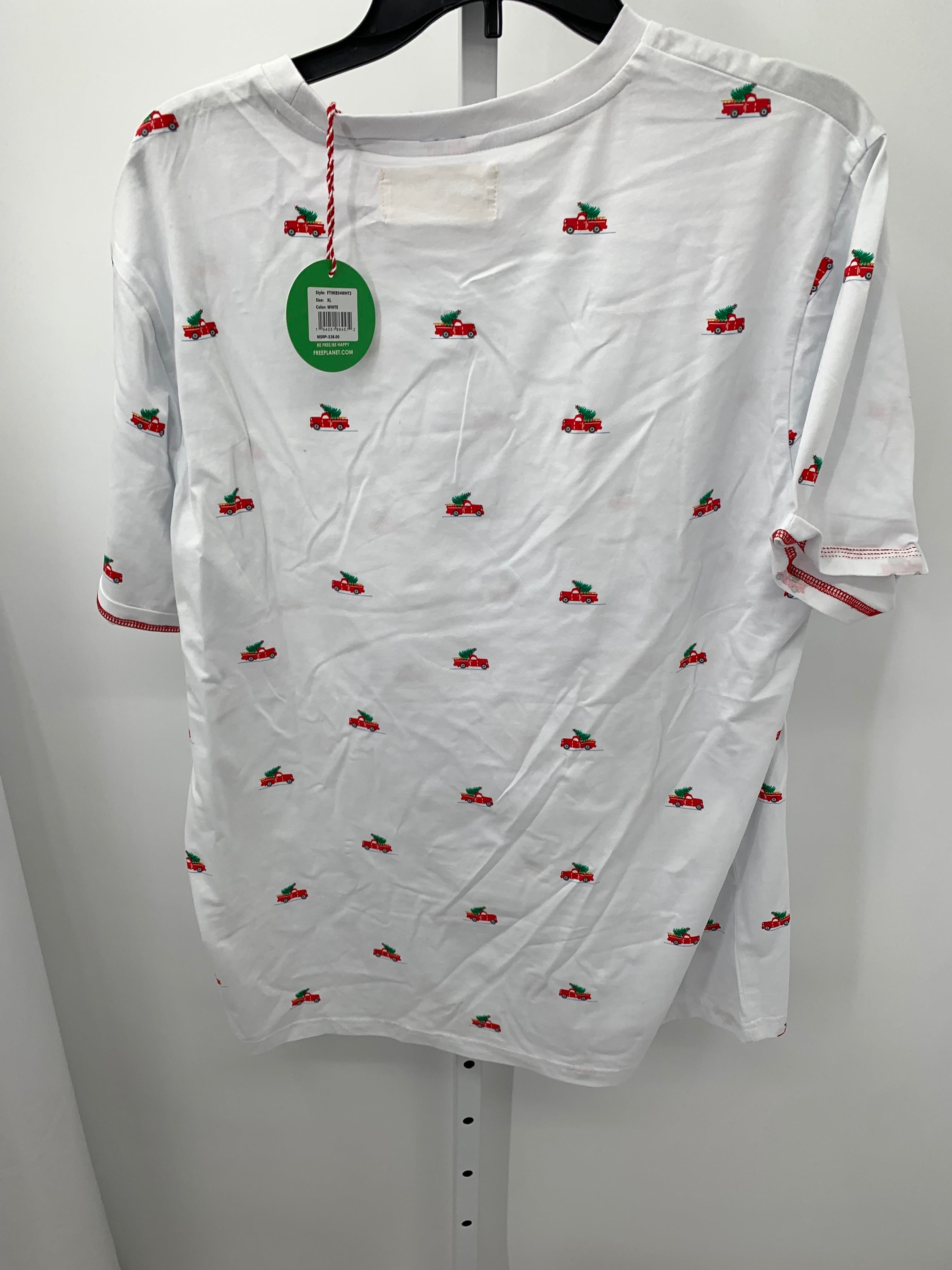 NEW SHORT SLV SHIRT RED TRUCKS XMAS TREE