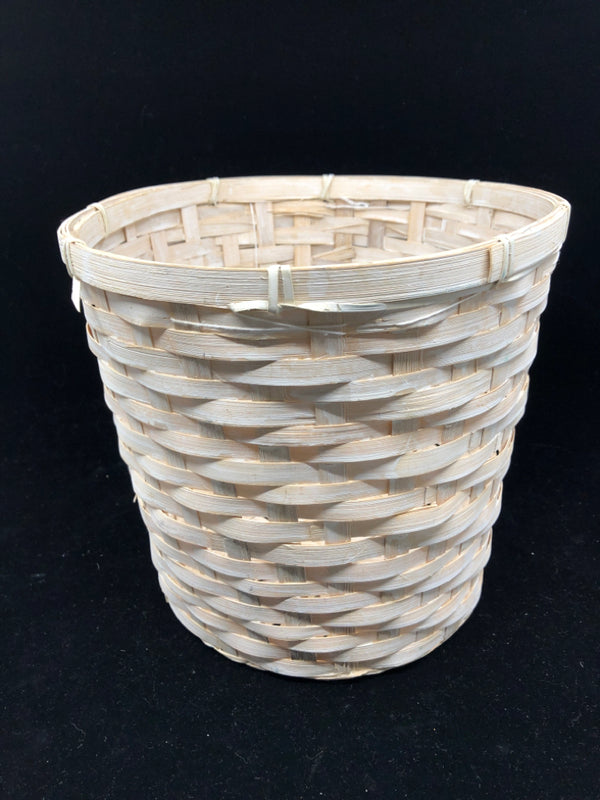 WHITE WOOD WOVEN TRASH BASKET.