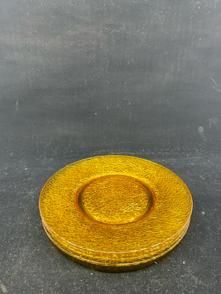 4 VTG YELLOW CRACKLE GLASS LUNCH PLATES.