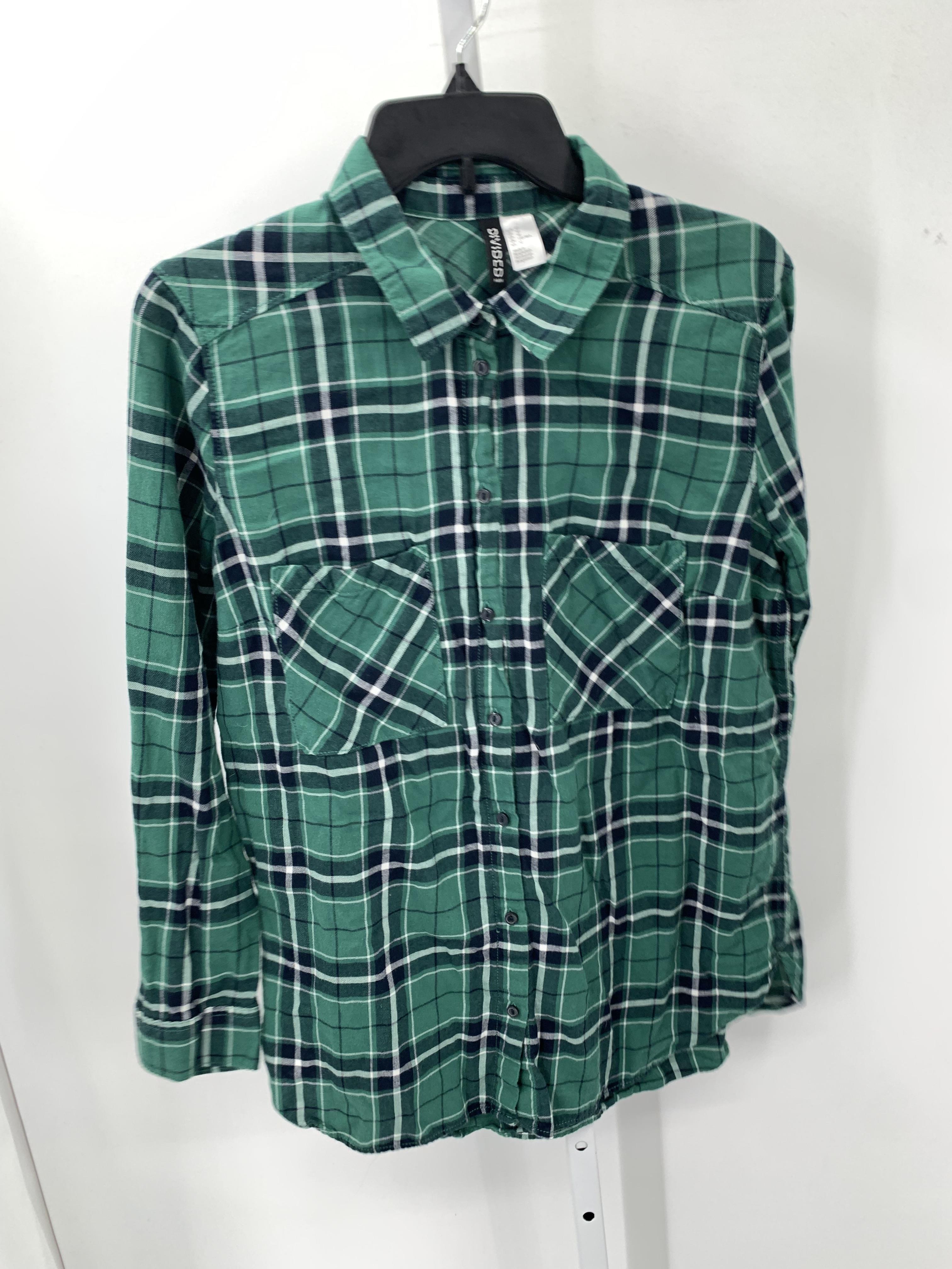 Divided Size 10 Juniors Long Sleeve Shirt