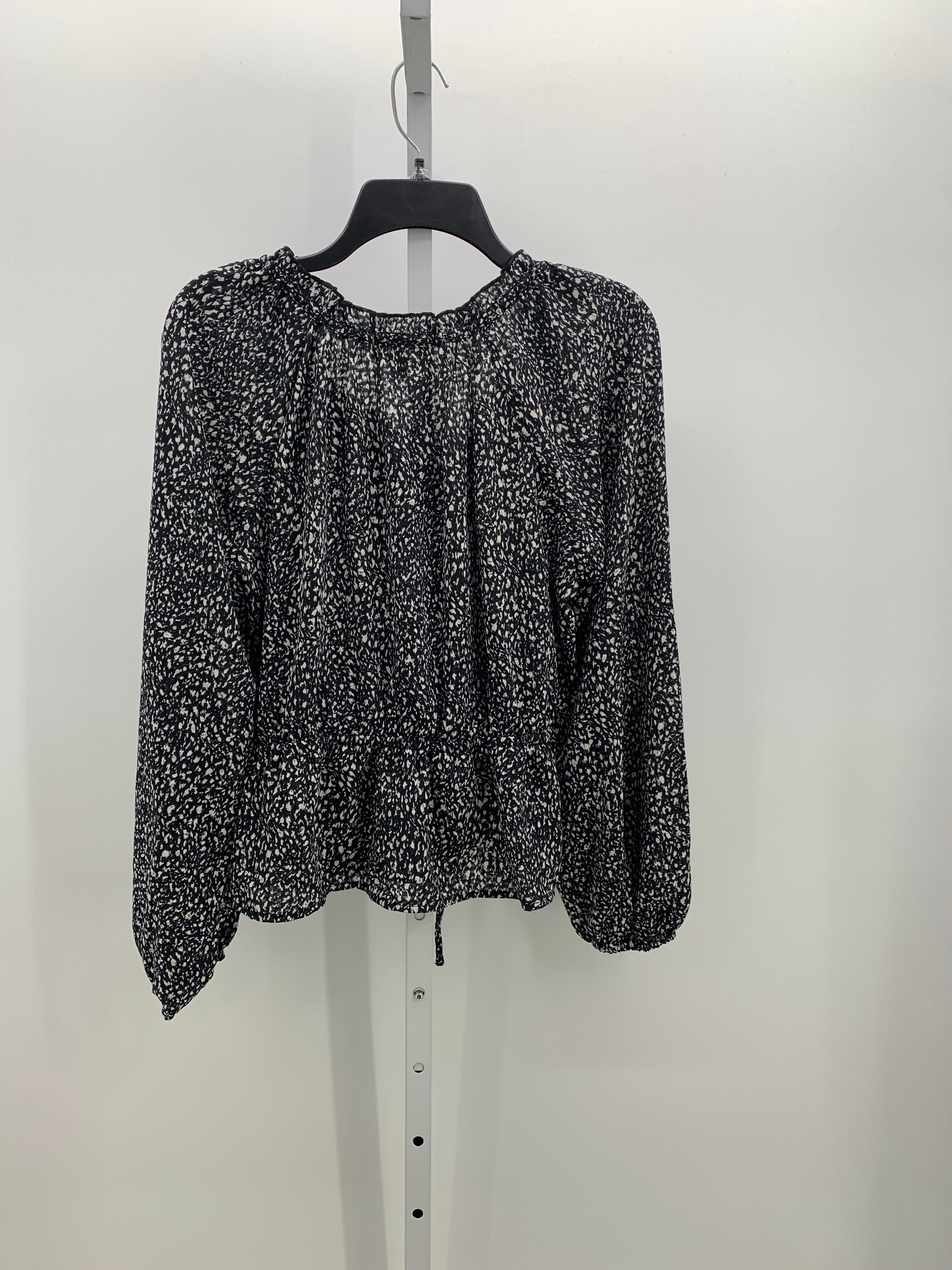 Universal Thread Size Medium Misses Long Sleeve Shirt