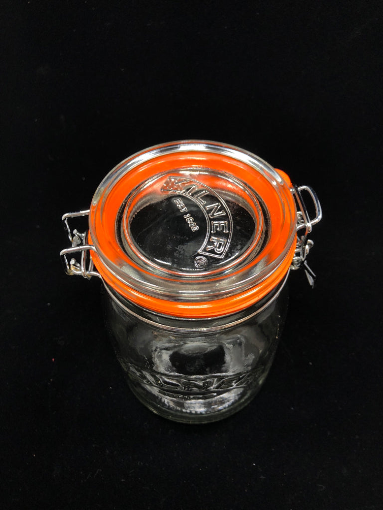 KILNER GLASS JAR W/LOCKING FLIP LID.