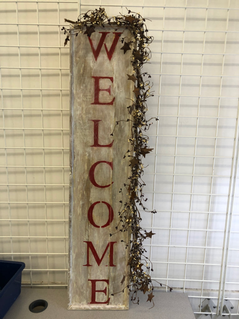 WOOD PRIMITIVE WELCOME SIGN W/PIP GARLAND.