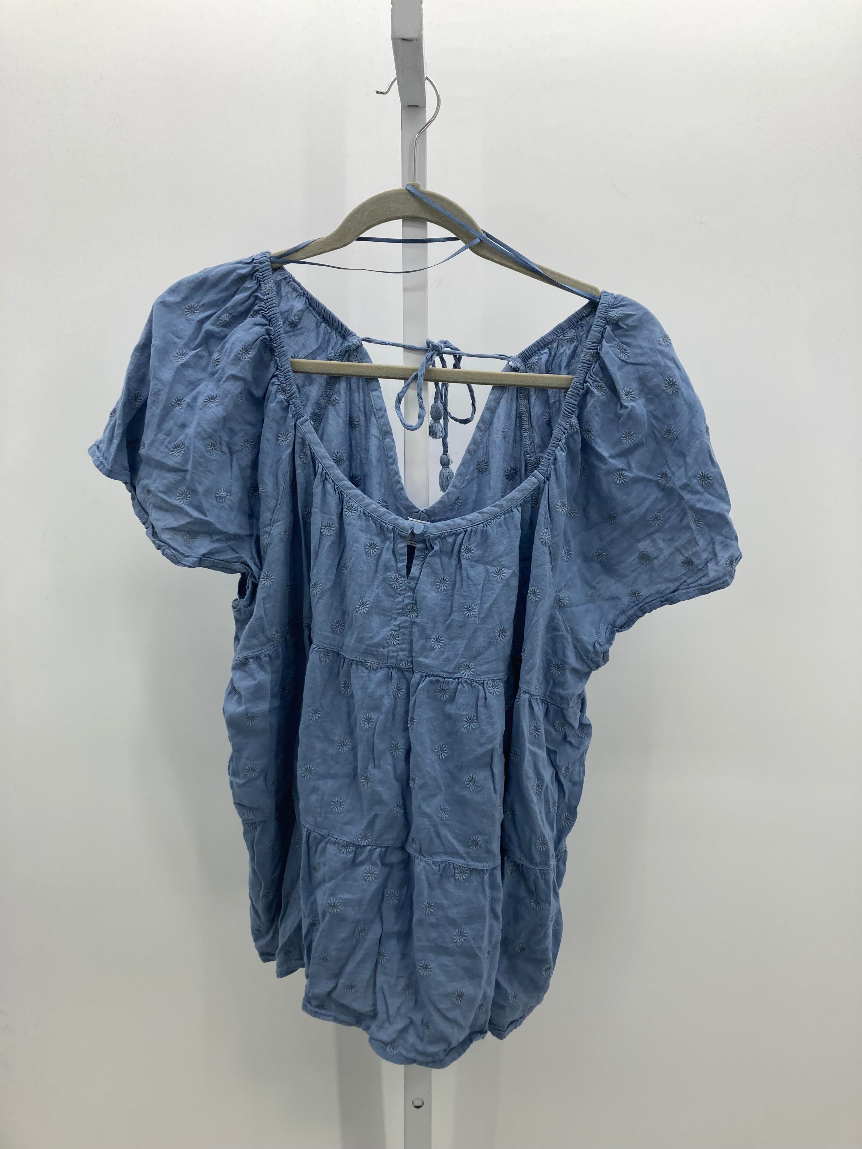Old Navy Size Extra Large Misses Short Sleeve Shirt