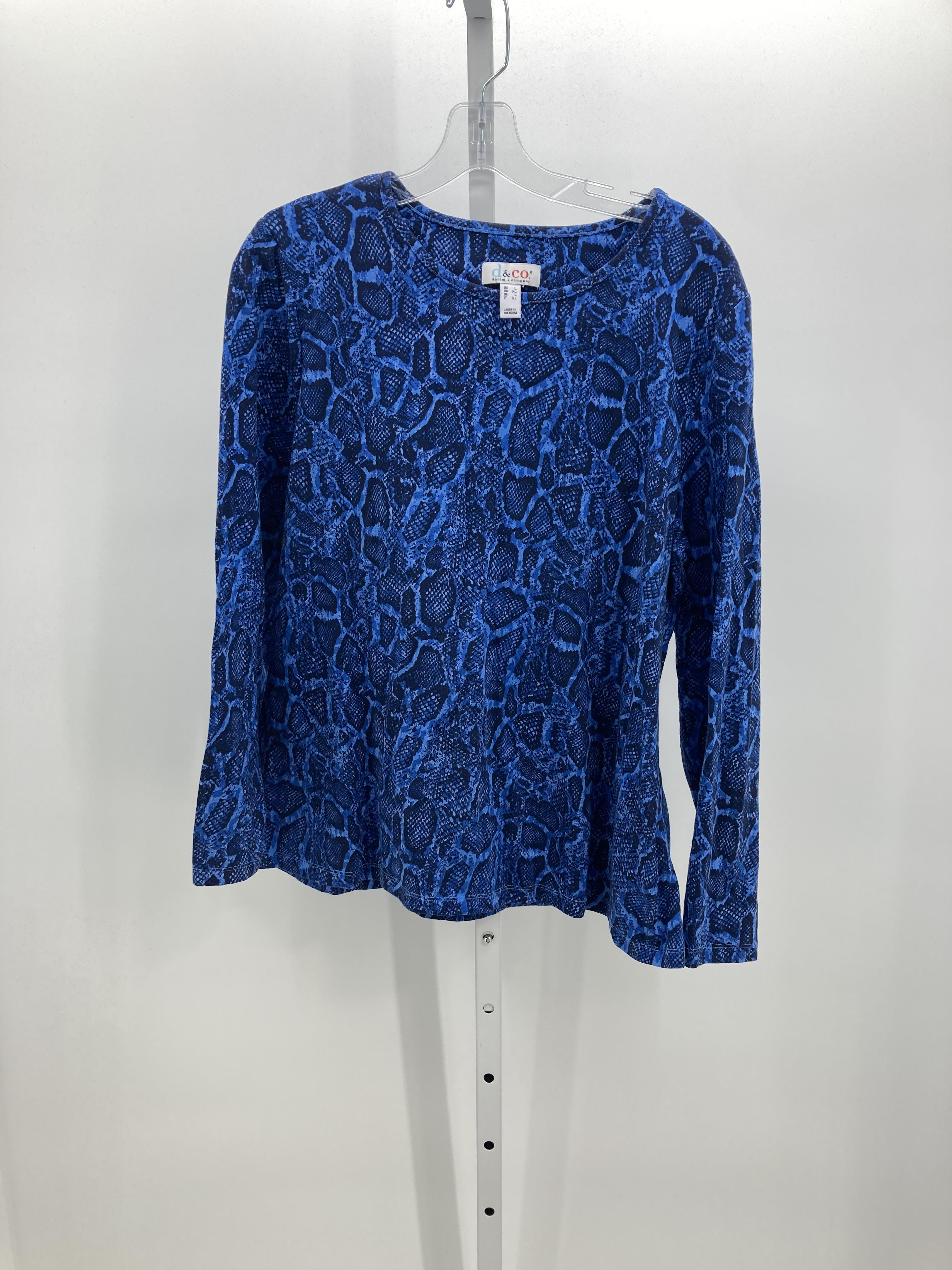 d & co. Size Large Misses Long Sleeve Shirt