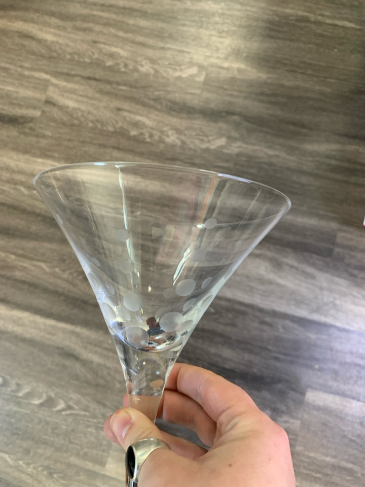 2 LARGE CLEAR GLASS MARTINI GLASSES W/ FROSTED CIRCLES.