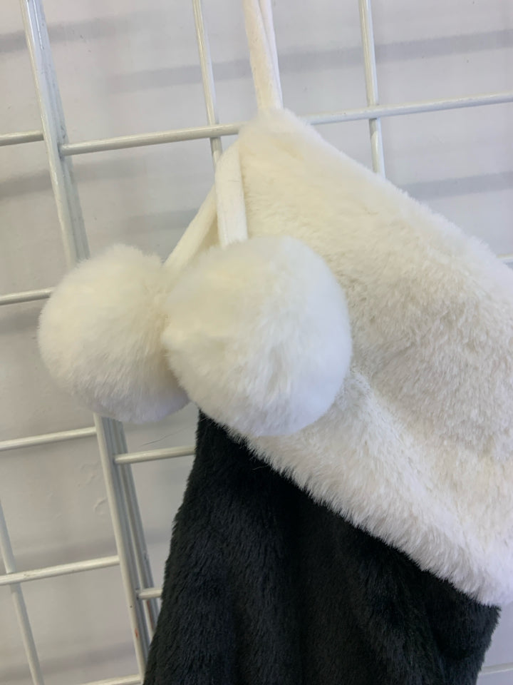 BLACK MARTHA STEWART STOCKING.