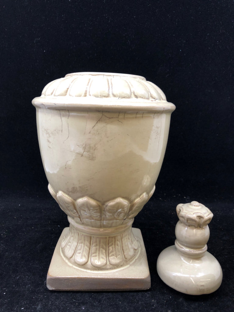 CREAM BROWN CERAMIC URN VASE WITH TOPPER.