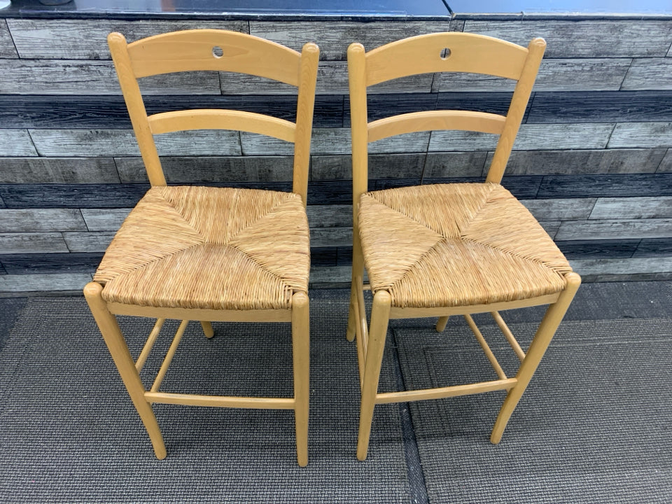 2 BLONDE WICKER WOVEN SEAT.