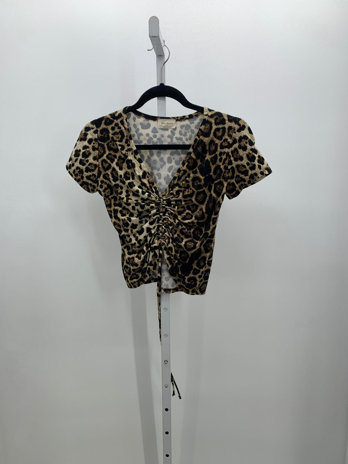 Free Kisses Size Small Juniors Short Sleeve Shirt