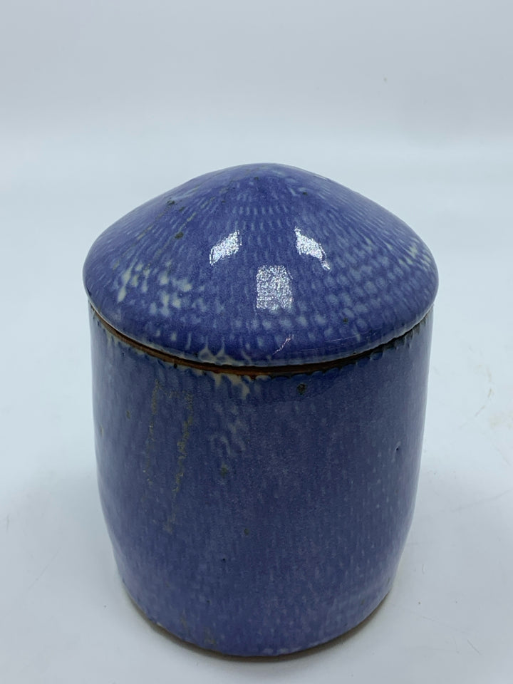 BLUE POTTERY CANISTER ROUNDED LID.