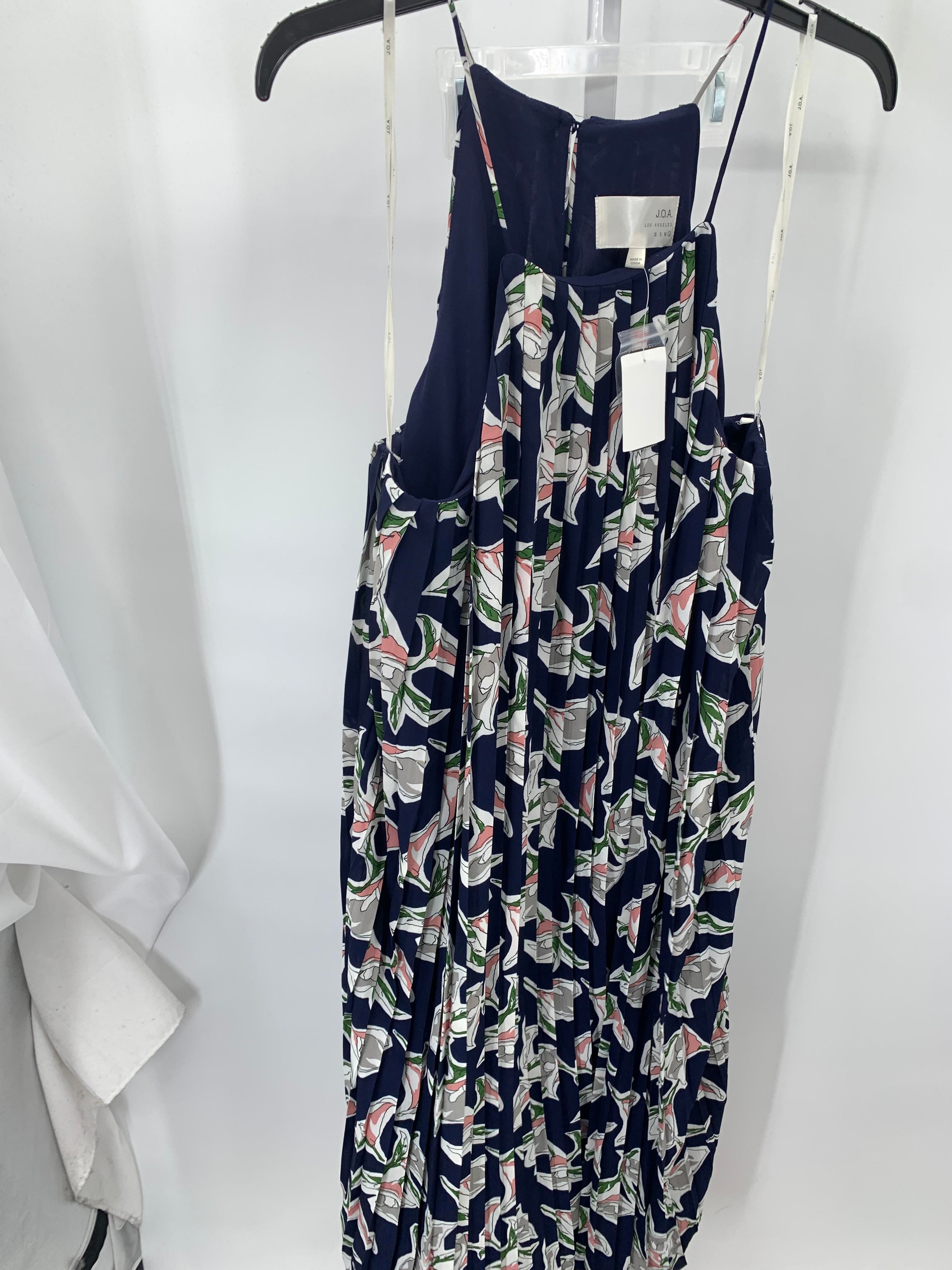 Size Large Misses Sleeveless Dress