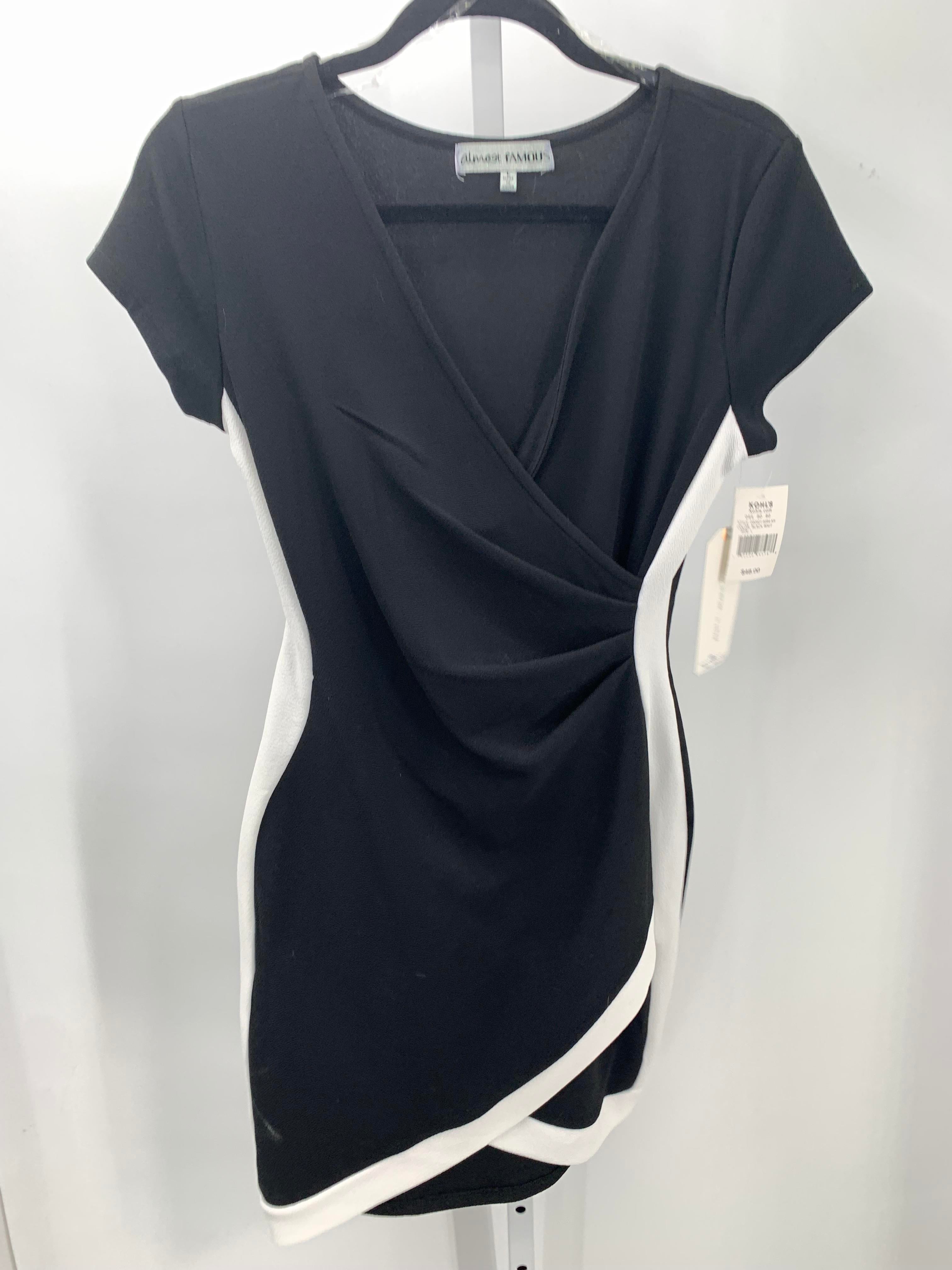 Almost Famous Size Large Juniors Short Sleeve Dress