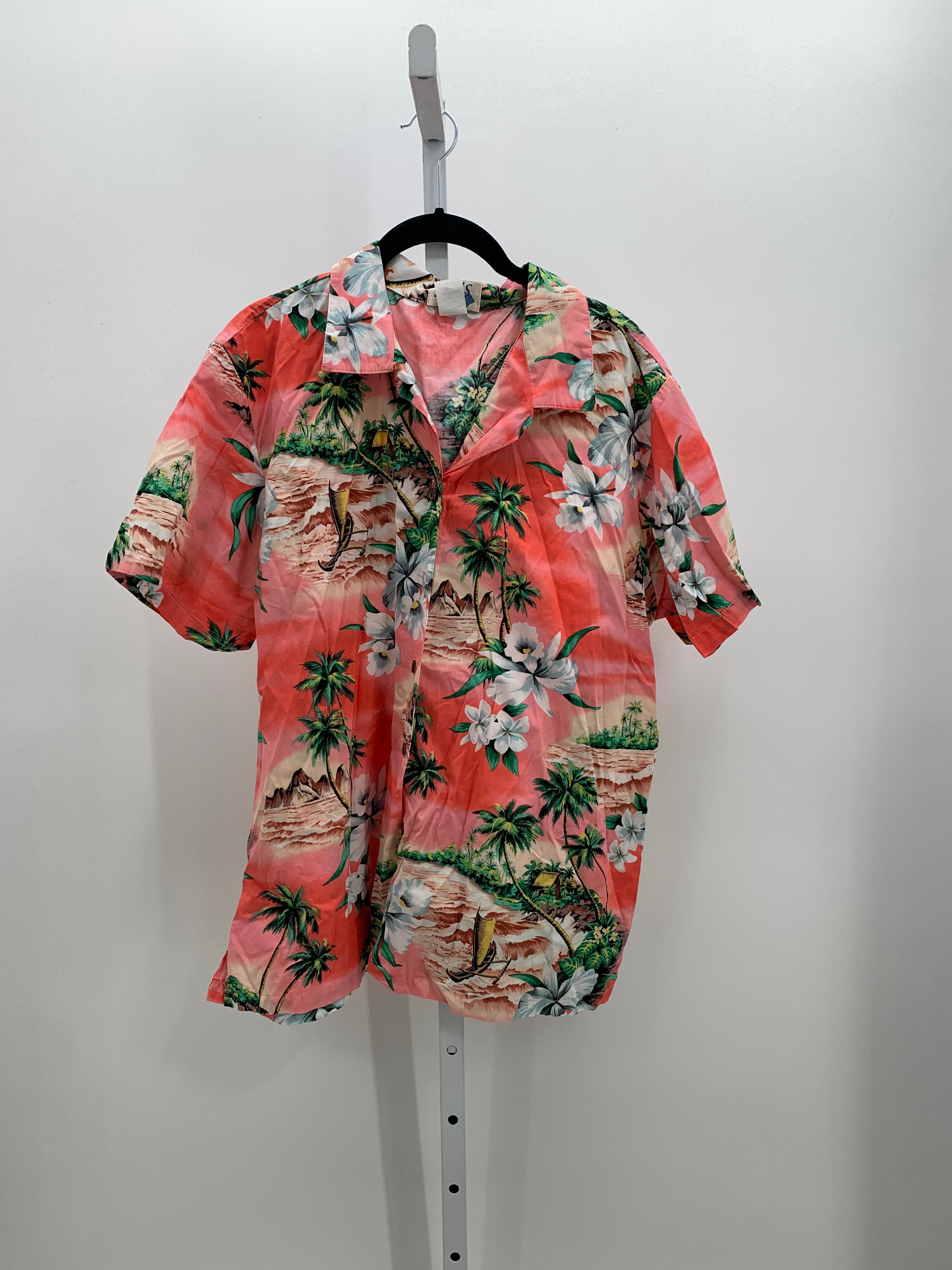 Size Extra Large Misses Short Sleeve Shirt