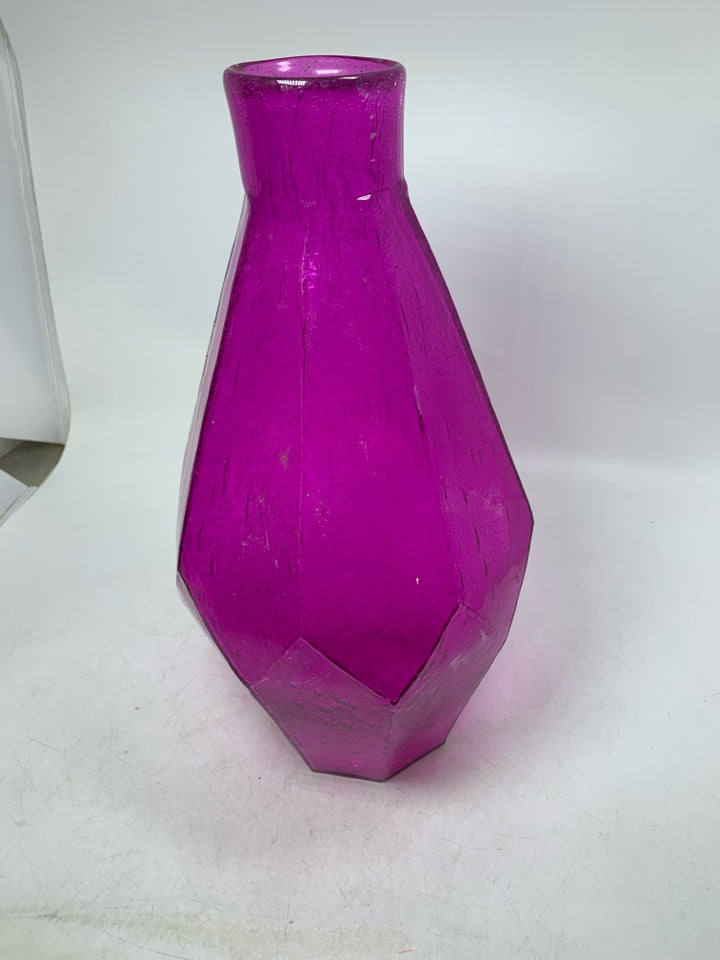 LARGE GEOMETRIC PURPLE BUBBLE GLASS VASE.