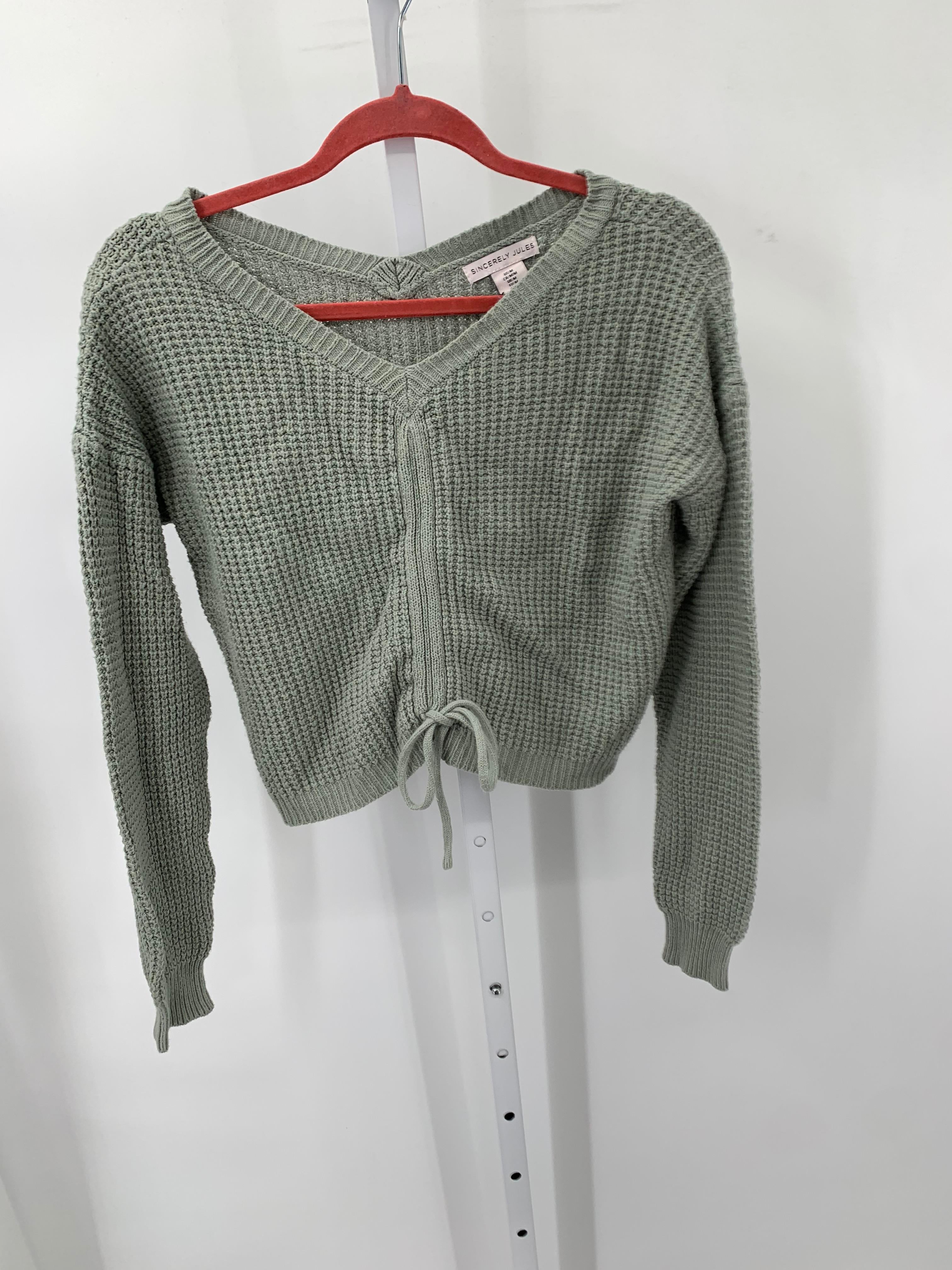 Size Medium Juniors Long Sleeve Sweater