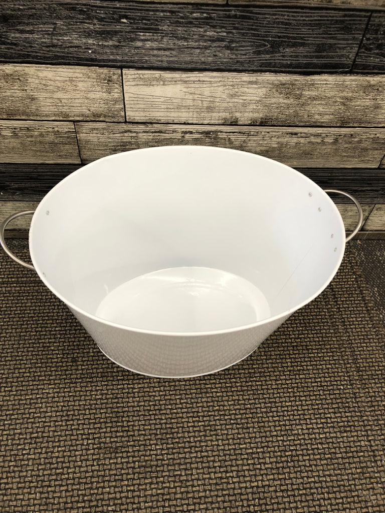 LARGE OVAL METAL BUCKET W HANDLES AND BOTTLE CAP OPENER.