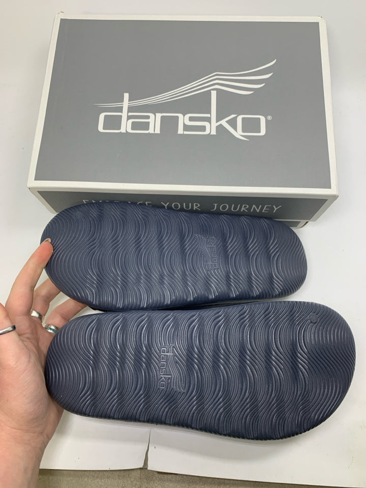 Dansko Devyn Molded Sandal Slides Size(7.5-8) - New In Box