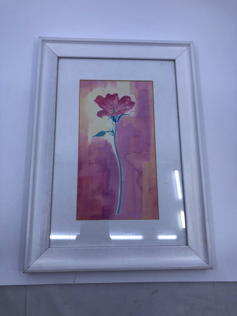 PINK FLORAL IN WHITE FRAME WALL ART.