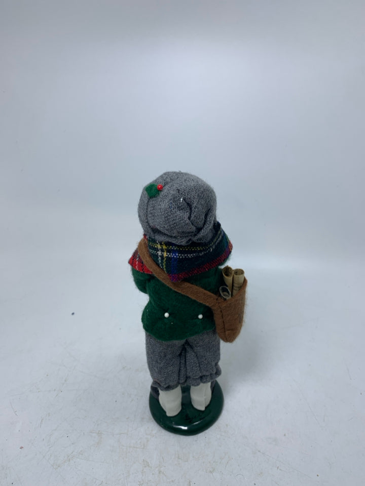 BYER'S CHOICE CAROLER HOLDING SACK W/ NEWSPAPER 1990.