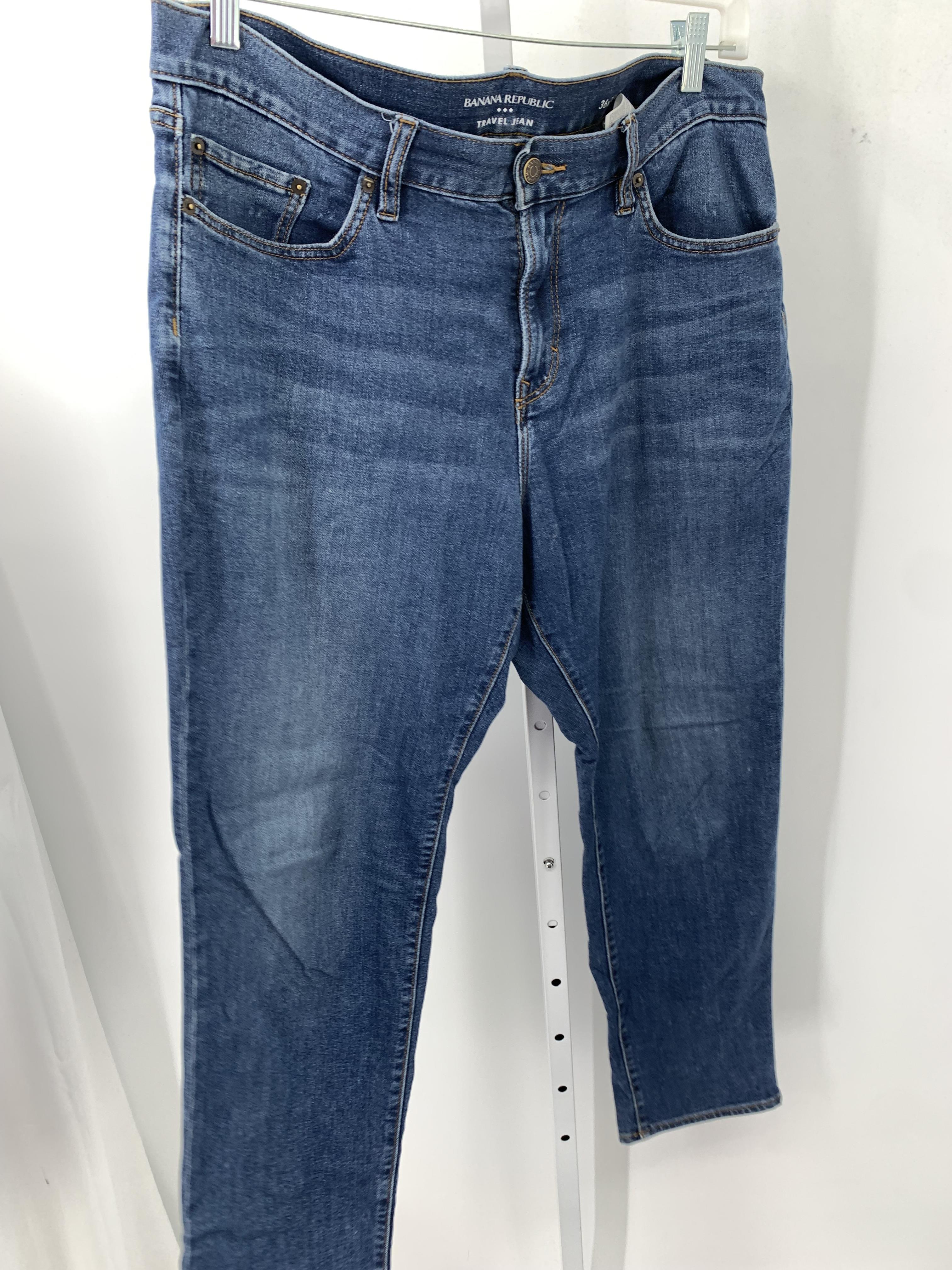 ATHLETIC FIT TRAVEL JEANS