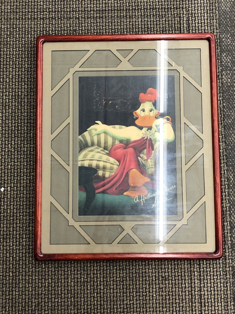SONIA DUCK PRINT IN CHERRY WOOD FRAME.