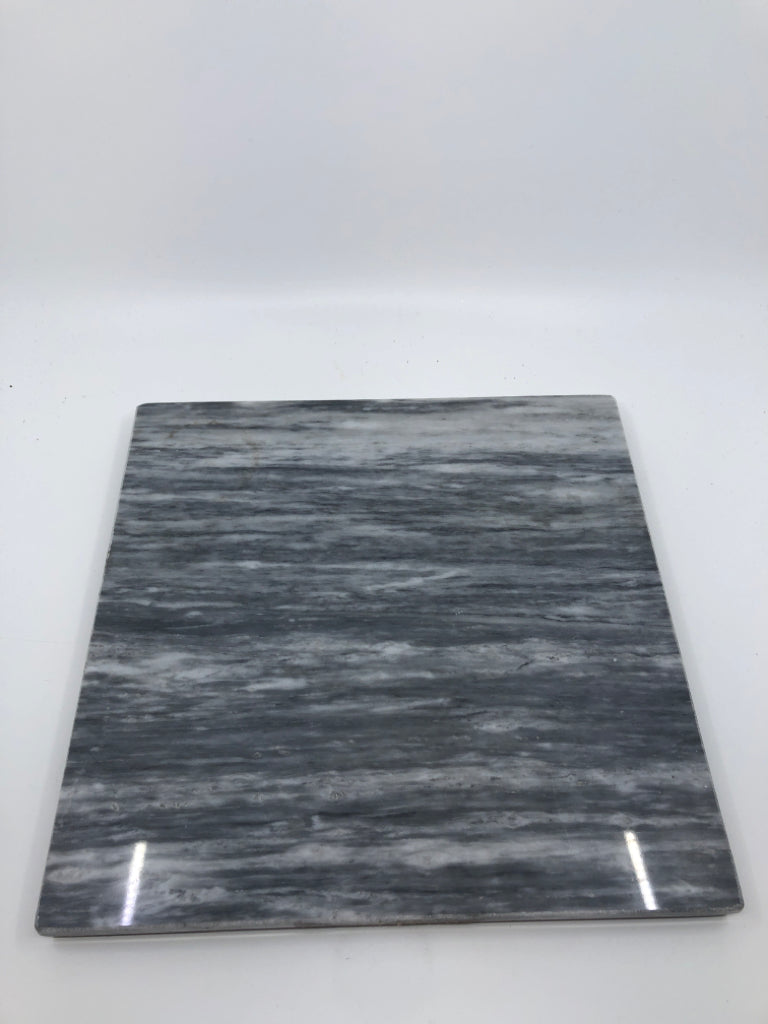 SQUARE GRAY MARBLE SLAB.