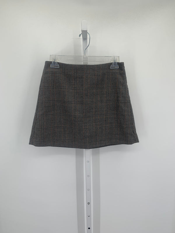 Gap Size 0 Misses Skirt