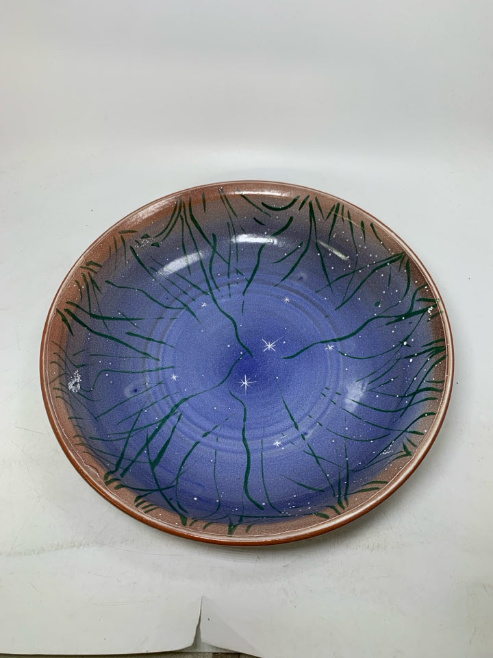 BLUE STAR NIGHT SCENE W/ GRASS SERVING BOWL.