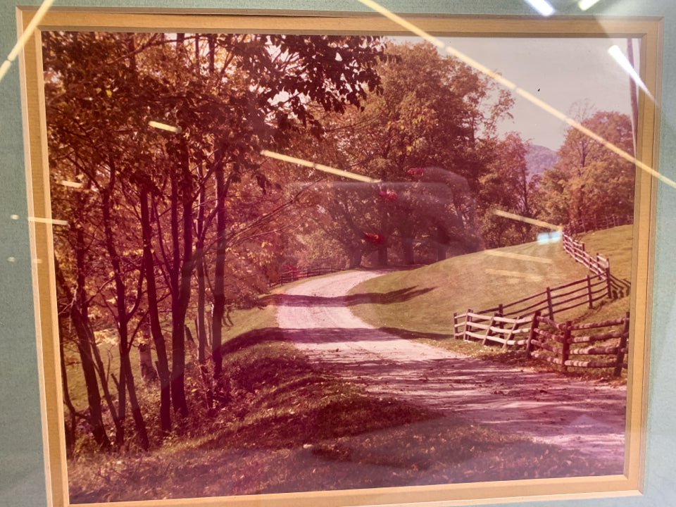 TRAIL W FENCE VTG FRAMED PHOTO.