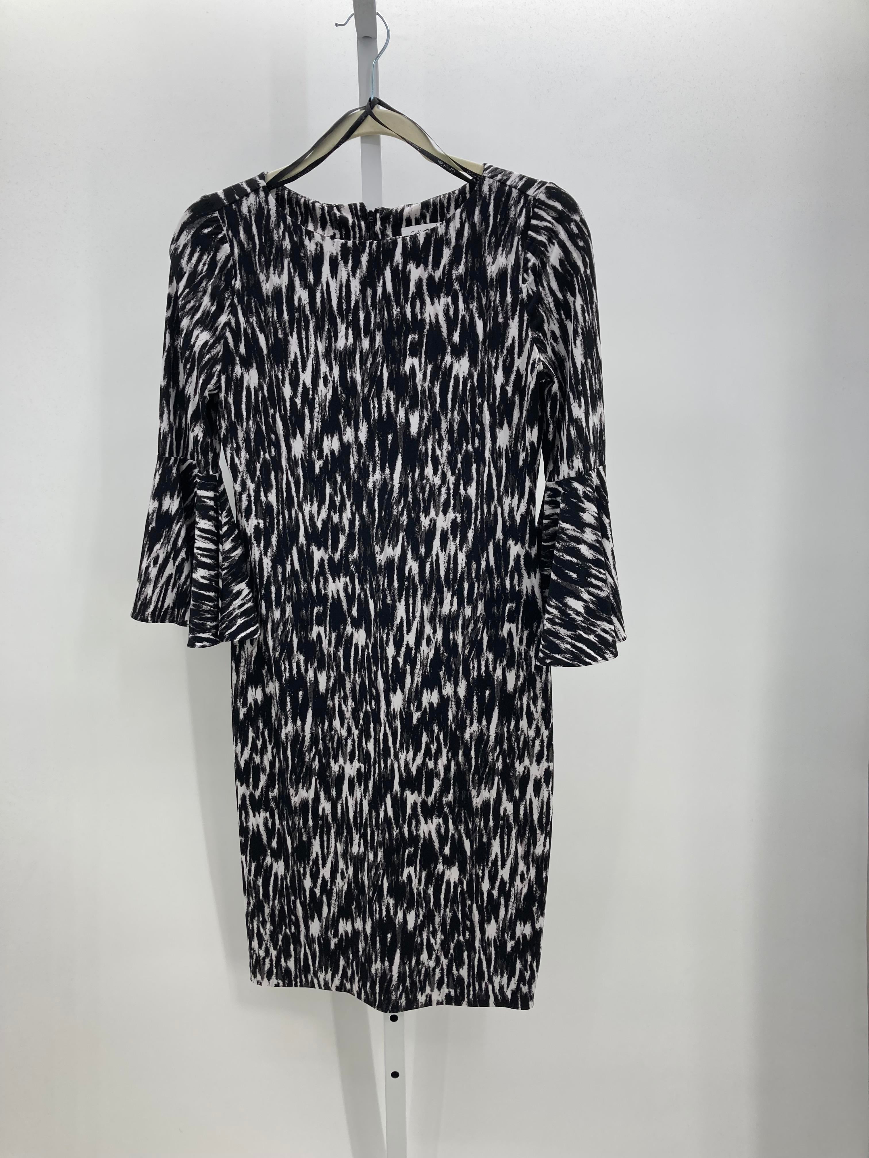 Calvin Klein Size 2 Misses 3/4 Sleeve Dress