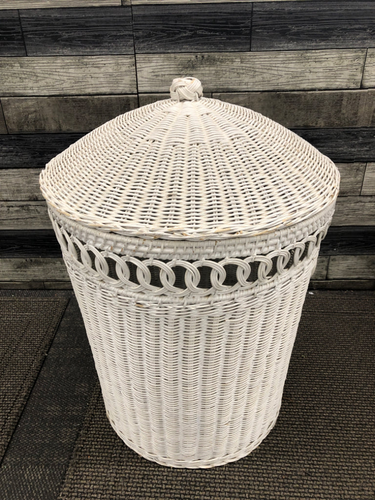 WHITE WICKER DOME LAUNDRY HAMPER.