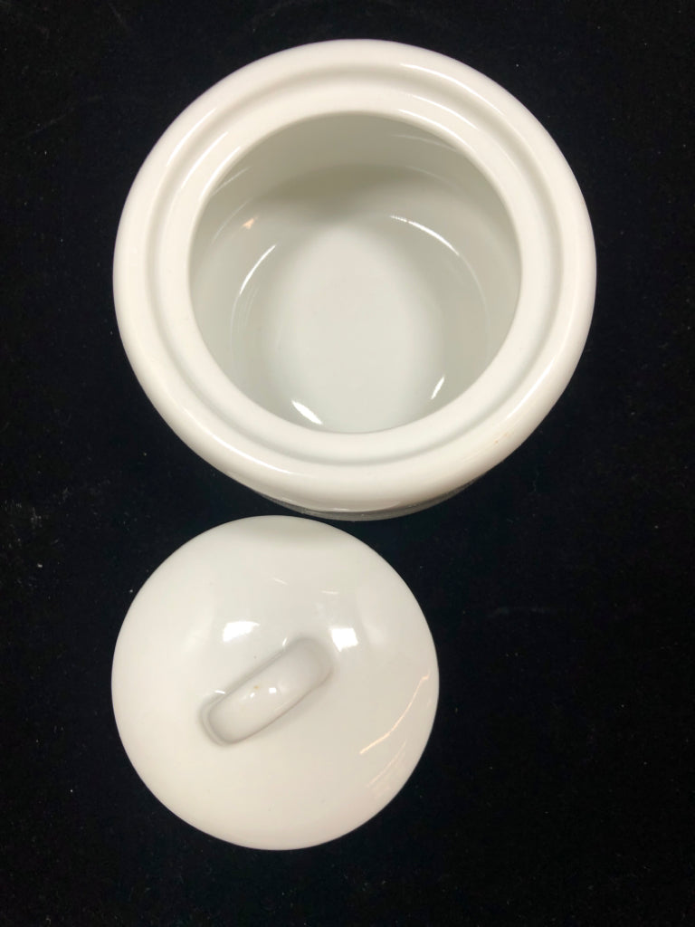 WHITE PORCELAIN SUGAR BOWL W/LID.