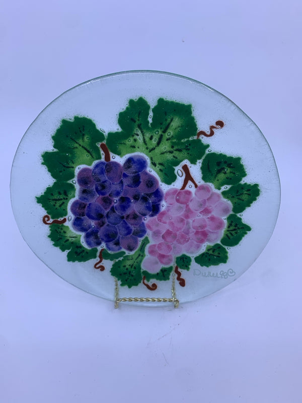 SMALL GLASS SERVING DISH W/ GRAPES AND LEAVES.