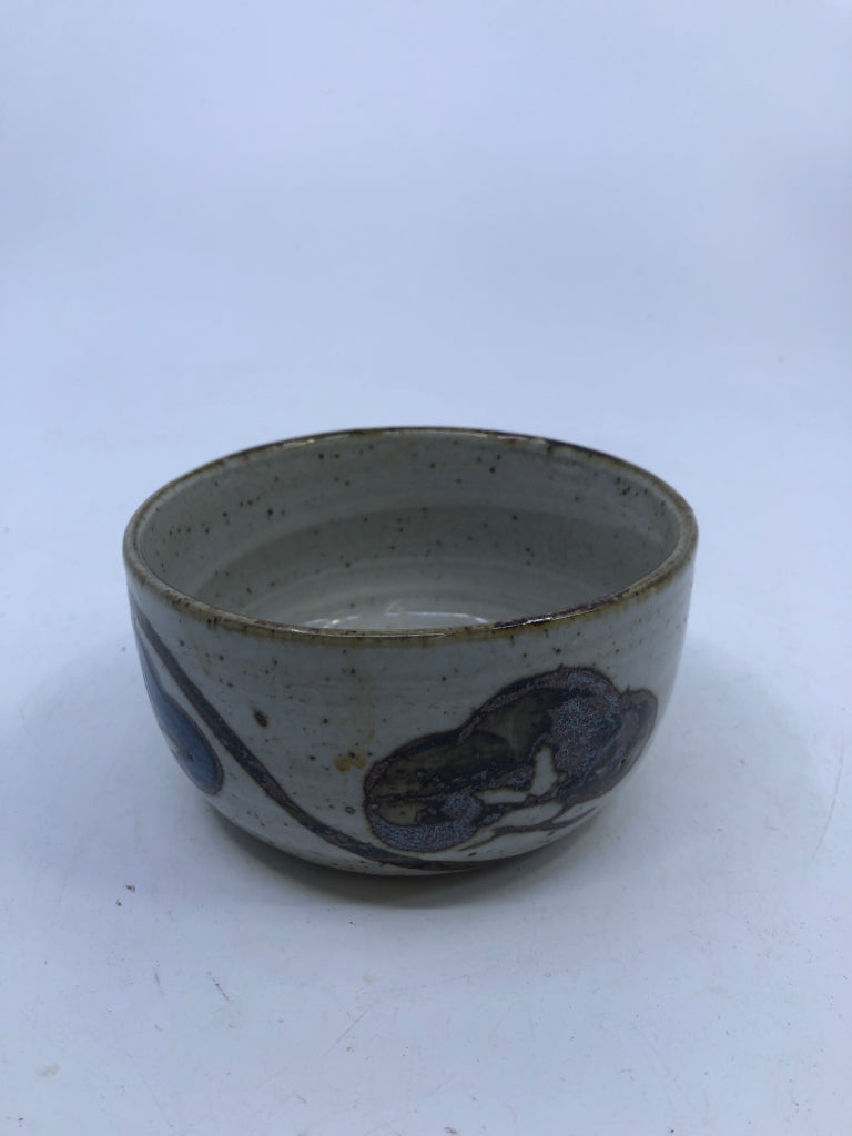 3 GREY POTTERY W FLORAL NESTING BOWLS.