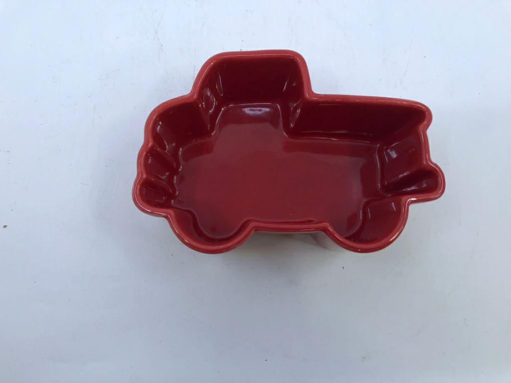 SMALL RED TRUCK BAKING DISH.