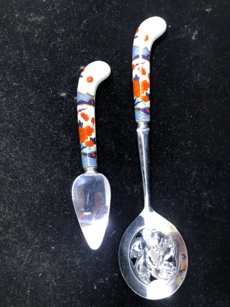 2 SHEFFIELD SERVING UTENSILS RED FLOWERS/BLUE DESIGN HANDLES.