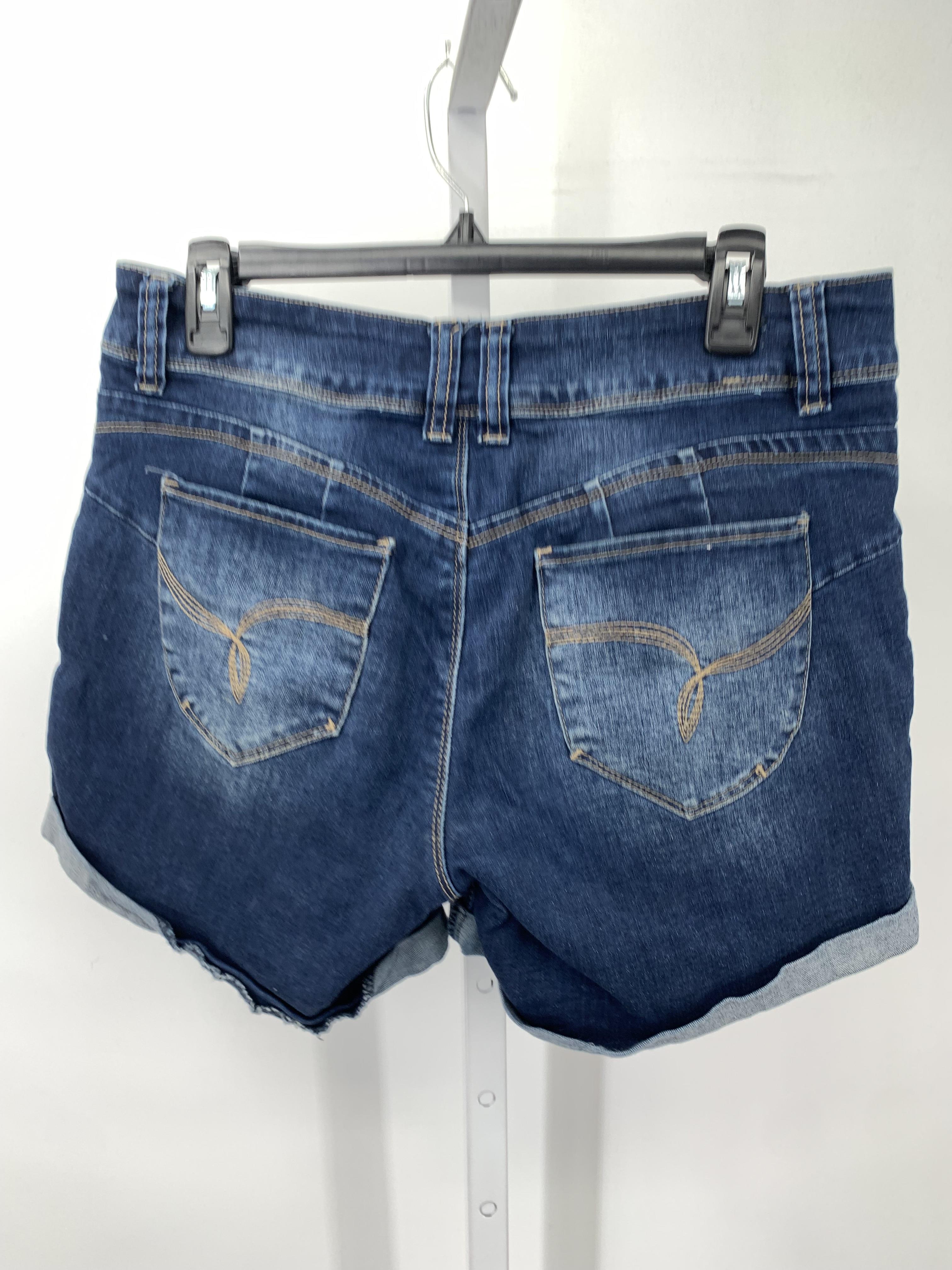 Royalty Size 8 Misses Shorts