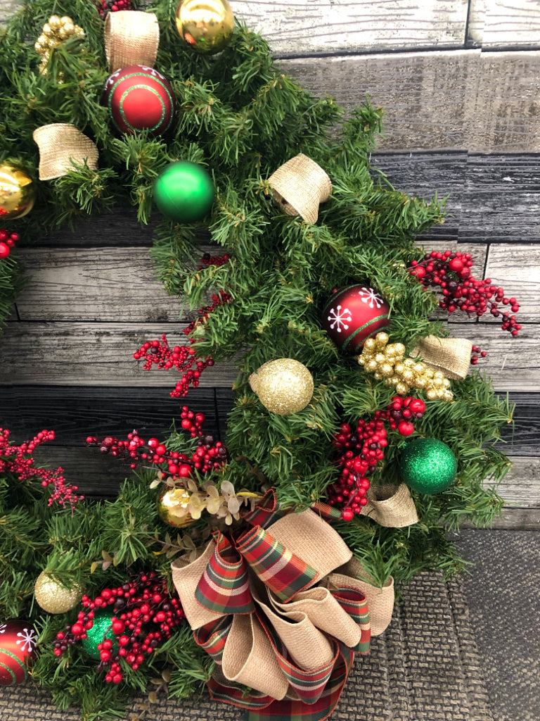 LG CHRISTMAS WREATH W/PLAID BURLAP BOW.